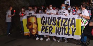 Italia i jep lamtumirën 21-vjeçarit/ Conte: A do t’u themi fëmijëve tanë të kthejnë kokën?