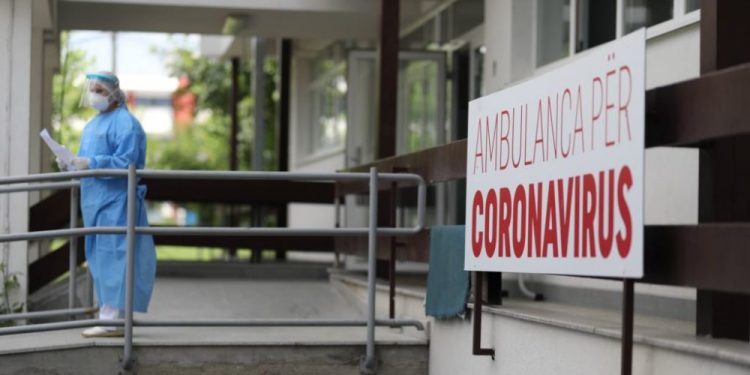 Kosovë: Asnjë viktimë me koronavirus brenda 24 orëve, vetëm 97 pacientë kanë rezultuar pozitivë