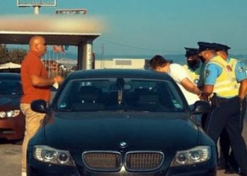 E pazakontë/ Tentoi të realizonte një kamera të fshehtë ndaj policëve, e pëson keq prezantuesi i njohur shqiptar, i ndodh ajo që nuk e priste