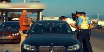 E pazakontë/ Tentoi të realizonte një kamera të fshehtë ndaj policëve, e pëson keq prezantuesi i njohur shqiptar, i ndodh ajo që nuk e priste