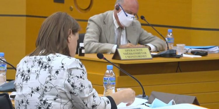 KPA rrëzon Donika Prelën, do gjykohet nga Ina Rama: Komisioneri Publik tregon arsyet se përse duhet të shkarkohet