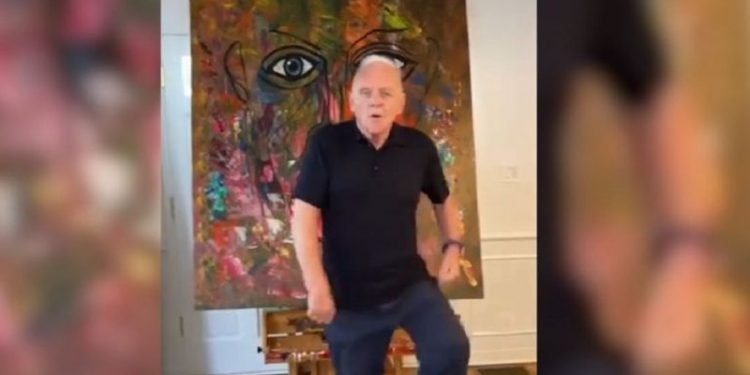 Aktori i madh Anthony Hopkins: “Më ka ikur mendja”, 6 muaj i izoluar në shtëpi nga frika e COVID-19! Tani jam zyrtarisht i çmendur!