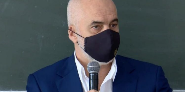 “Me hapjen e shkollave do rritet numri i të infektuarve”! Kryeministri gjatë konferencës jep edhe lajmin e hidhur: Ditën e djeshme humba mikun tim nga covid-19