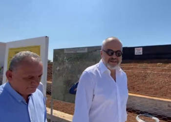 “Ju të PD-së keni 30 vite që nuk u mërzitët me Saliun”! Rama inspekton projektin strategjik dhe ua thotë troç: Me të bëni mitingjet e me ne punët! (Video)