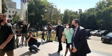 Përfundon takimi, mësohet arsyeja që mblodhi ambasadorët e SHBA, BE dhe Britanisë në selinë blu dhe çfarë u diskutua