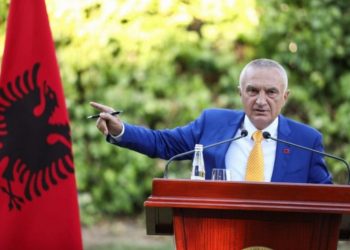 Meta si Berisha në 1998! Kërkon përballje e reagim për rrëzimin e qeverisë: Del krah PD dhe LSI për konsultat me ODIHR mbi koalicionet