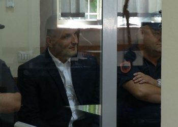 Rikthehen telashet për Berishën, të mërkurën rihapet gjyqi i Izet Haxhisë, thirren dëshmitarët e parë për vrasjen e Hajdarit