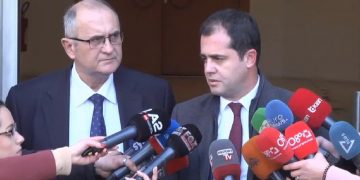 PD e LSI me sytë tek ndërkombëtarët, Yuri Kim dhe Luigi Soreca të distancuar nga zhvillimet në Këshillin Politik