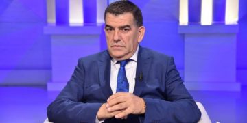 Saimir Vishaj: Të shkarkuarit nga vetingu po pastrojnë paratë me studio avokatie, të rrinë 15 vjet larg sistemit të drejtësisë