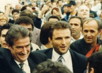 Dosja e Azem Hajdarit/  Ja si Sali Berisha iu shmang drejtësisë: Refuzoi mbi 50 thirrje nga gjykatat dhe prokuroria