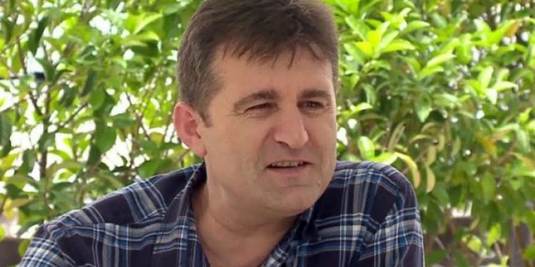 “Kush mund të ishte në vend të z.Basha drejtuesi i duhur i demokratëve?”, shpërthen ish-kreu i PD-së në Kukës, Ibsen Elezi: Nuk pyes për këta spurdhjakë. Ka personalitete që mund…