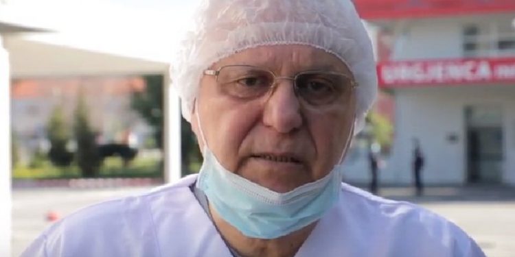 Tritan Kalo: Ardhja e vjeshtës do të shtojë rastet e infeksioneve, të vaksinohen të parët të moshuarit dhe mjekët