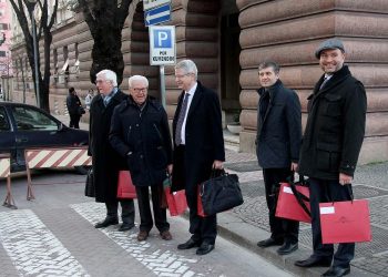 Kërkesa e opozitës së rrugës: Dërgimi i ndryshimeve kushtetuese pranë OSBE-ODIHR! Një intrigë me vonesa të qëllimëshme që pamundësojnë zgjedhjet e 25 Prillit