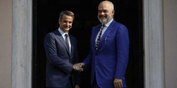 Greqia duhet të komunikojë me Shqipërinë bazuar në respekt të ndërsjelltë, jo prepotencë