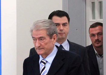 “Ishte garanci për …”, Frrok Çupi zbulon skenarin e fshehtë të Sali Berishës dhe tregon çfarë qëndron pas marrëveshjes për detin në vitin 2009