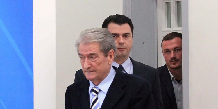 “Ishte garanci për …”, Frrok Çupi zbulon skenarin e fshehtë të Sali Berishës dhe tregon çfarë qëndron pas marrëveshjes për detin në vitin 2009