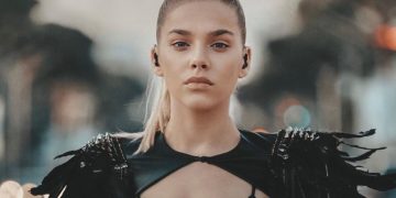 Arilena Ara arrin një tjetër sukses, bëhet pjesë e 8 vajzave më të fuqishme të botës