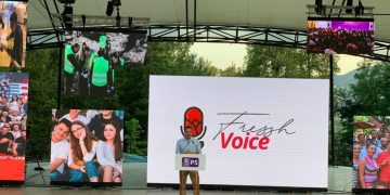 Veliaj, ironi me Berishën: Në PD diskutohet akoma, a do fusin në Parlament një plak 80-vjeçar. Kur PS është e fortë, edhe Shqipëria është e fortë