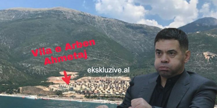 Arben Ahmetaj jeton me lekët e gruas, por “rroga e ministrit” e bën pronar të vilës 1 milion euro në kompleksin “Green Coast” (Foto)
