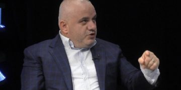 Artan Hoxha: Pse gënjeu Berisha në emisionin “Opinion” për Fatmir Haklajn