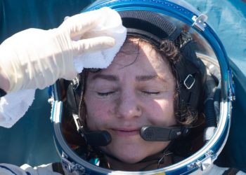 NASA do të dëgojë gruan e parë në Hënë në vitin 2024