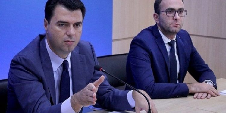 U dënua për abuzime me pronat, por për strehën e hajdutëve SHQUP ish-kryebashkiaku Frrokaj është i shkëlqyer