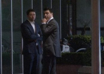 E pabesueshme çfarë kllounësh! Nga diplomatë, tek gazetarë, Shkëlzen Berishën e urojnë për “fitoren” në SHBA, po 1.2 milion $ a do i’a paguaj ndonjëri nga këta?!
