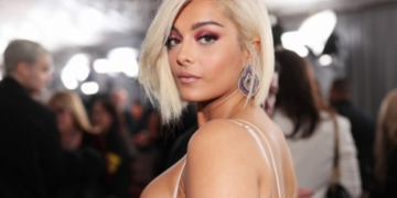 “Akoma po dridhem”, tërmeti i fuqishëm zgjon të tmerruar këngëtaren e njohur shqiptare: Nuk e di çfarë po ndodh me mua