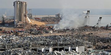 Një muaj pas shpërthimit, dëgjohen rrahje zemre nën rrënojat e Beirutit