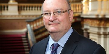 Ambasadori britanik në Tiranë: Nëse duan marrëveshje përtej 5 Qershorit, koha është e shkurtër