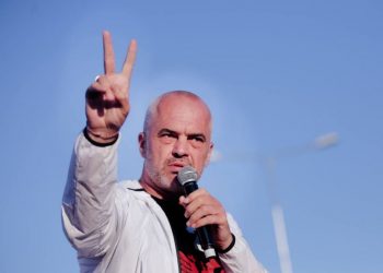 Një betejë e paprecedentë elektorale e PS përballë PD dhe LSI