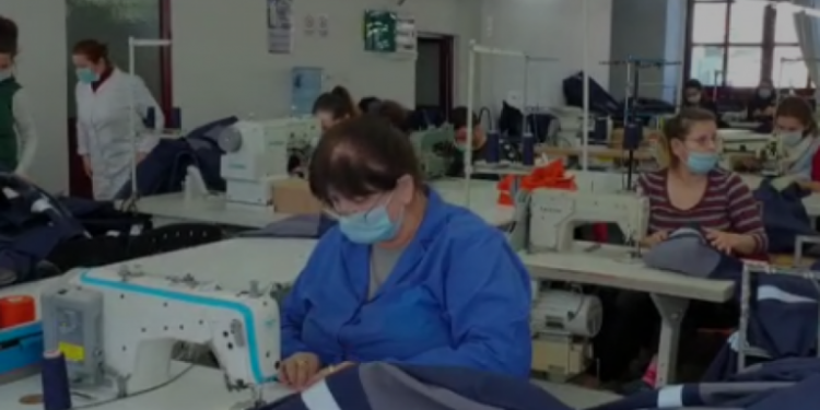 Mashtrimi me maskat e Covid: Skandali në Itali, hetimi përfshin edhe në Shqipërinë