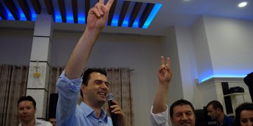 Tjetërsuan pronat tek “Rana e Hedhun”, 4 vite b.urg për kryebashkiakun Fran Frrokaj dhe dy zyrtarë të tjerë