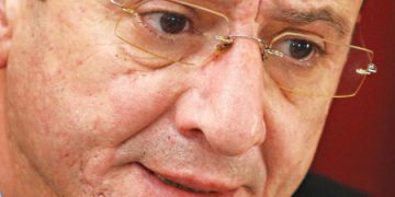 “Klani” i Genc Rulit, të gjithë propozohen për deputetë në Gjirokastër (Emrat)