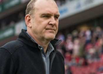 Drejtori i Wolsburg akuzon UEFA-n: Na dërgoi në një zonë të kuqe si Shqipëria
