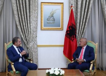 Sa qesharak dhe pa drejtim: Shpëtim Idrizi takon Metën për datën e zgjedhjeve: I kërkon që në marveshjen me ujërat territoriale, Likja tu kërkoi grekëve Çamërin si këmbim!