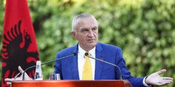 Fajtor në degradimin e Parlamentit me deputet sharlatanë e anonim, Meta: Hapini listat 100%