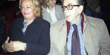 “E bukur, e mençur, e lexuar, e dalë dhe e admiruar nga larg e nga afër”, Rama emocionon me urimin për ditëlindjen e Helena Kadaresë: Një burrë peshohet nga gruaja dhe biblioteka!
