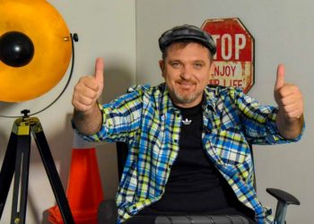 Humoristi i familjes Berisha dhe Frangajt sulmon Ben Blushin: Ty të ikën truri nga unë dhe suksesi im, o i paaftë që shkatërrove TCH