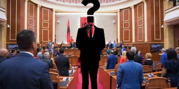 Italia me 16 parlamentarë për 1 milion banorë shkon në referendum. Ne kemi 51 të tillë për 1 milion. Vërtet, për sa tundës kokash ka nevojë Shqipëria?