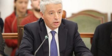 Po manipulohen listat e votuesve me qëllim pengimin dhe dekurajimin e tyre, Lleshaj i përgjigjet akuzave të PD-së