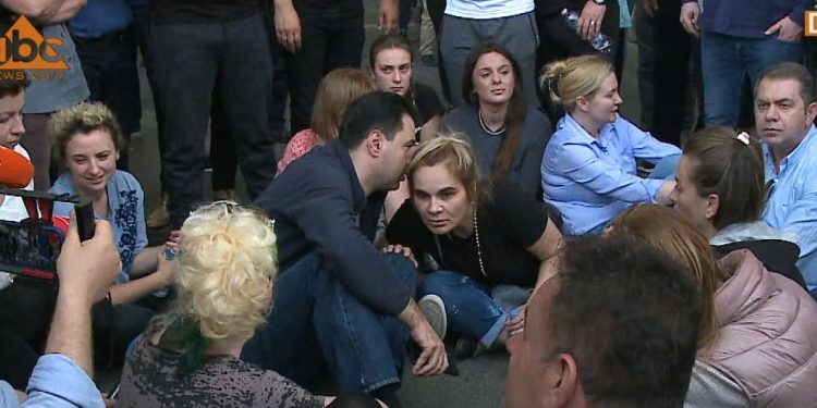 “Qesharakët e SHQUP-it janë kundër hapjes së listave”, Balla: Uroj që PD mos ketë rifilluar alibitë për të shmangur zgjedhjet