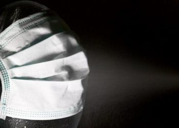 Skandali i maskave anti Covid-19, Prokuroria italiane letërporosi për kompaninë fituese të tenderit të maskave