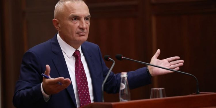 A po ndjek Ilir Meta programin politik që shpalli në 2017-n?