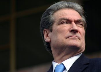 “Filozofi” i kthyer nga rruga  në opozitën e rrugës Aleksandër Biberaj si Albin Kurti: Sulmon marveshjen Serbi Kosovë dhe trillon akuza për Ramën…do i jap det Serbisë