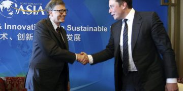 Elon Musk ofendon Bill Gates: O kokgdhë, makineritë për zbulimin e vaksinës i kemi realizuar ne!