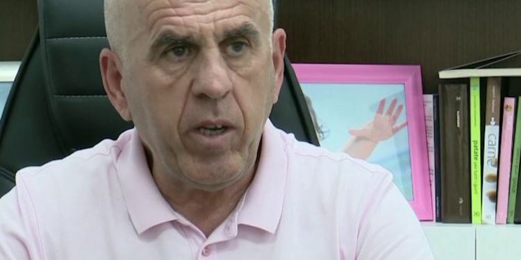 Pëllumb Pipero habit me deklaratën e tij: Jo çdo person me Covid-19 duhet të izolohet!