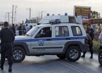 Aheng në mes të pandemisë: Policia greke përplaset me 30 romë, gjatë përleshjes plagosen disa policë