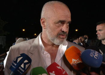 Bojkoti i Superiores, kryeministri Rama: Ky teatër me futbollistë skllevër duhet të mbarojë!