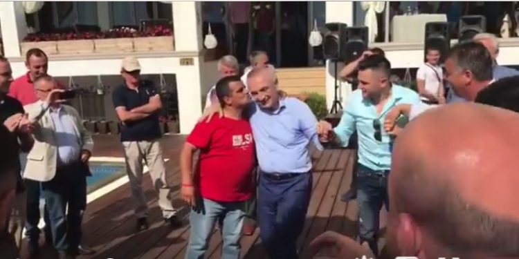 Meta përfshihet në “fushatën e Durrësit”: Ky qytet është mbërthyer nga dara e abuzimeve bashkiake